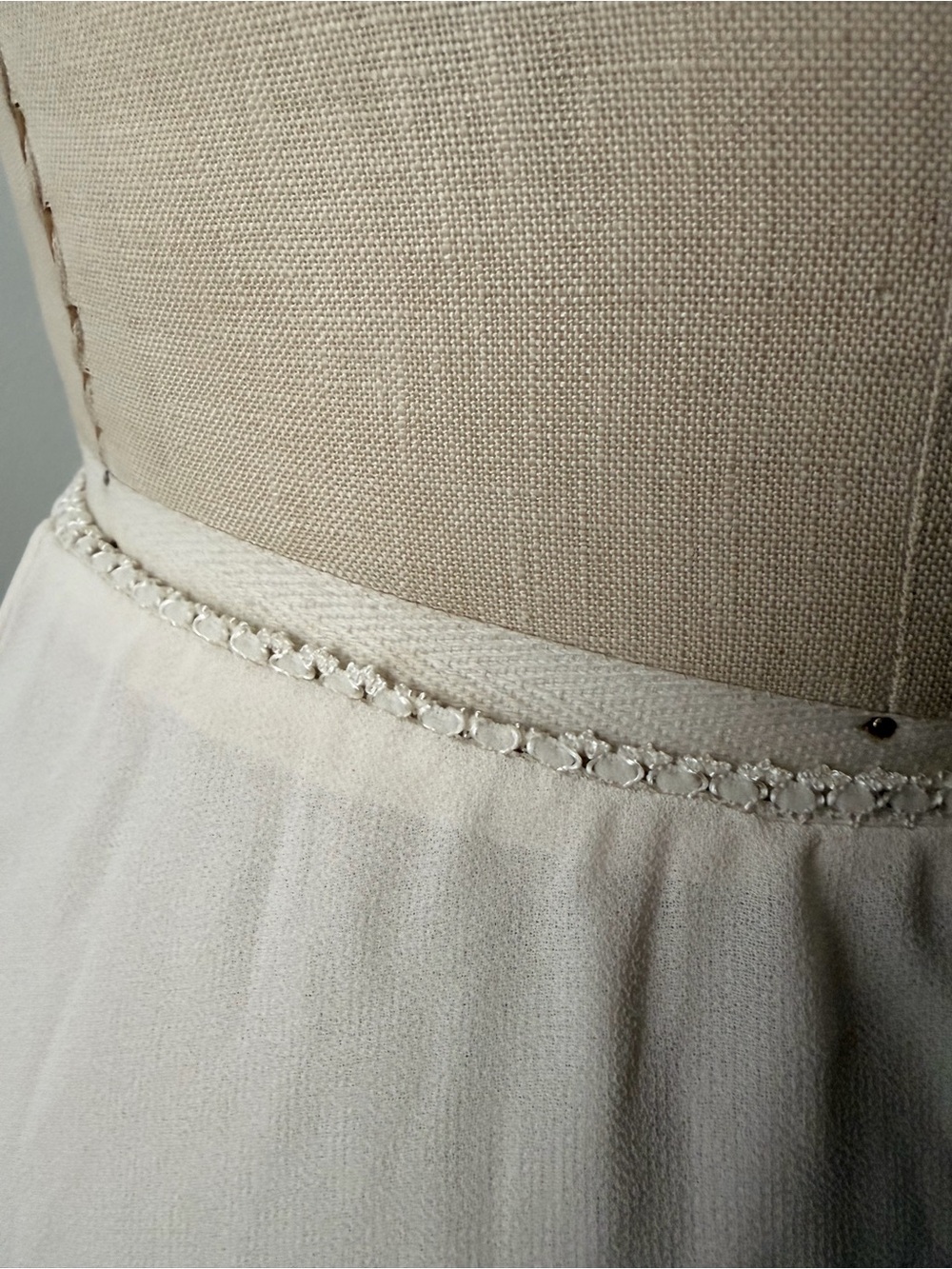 IVORY MAXI SKIRT WITH LACE TRIM - Picture 3 of 6